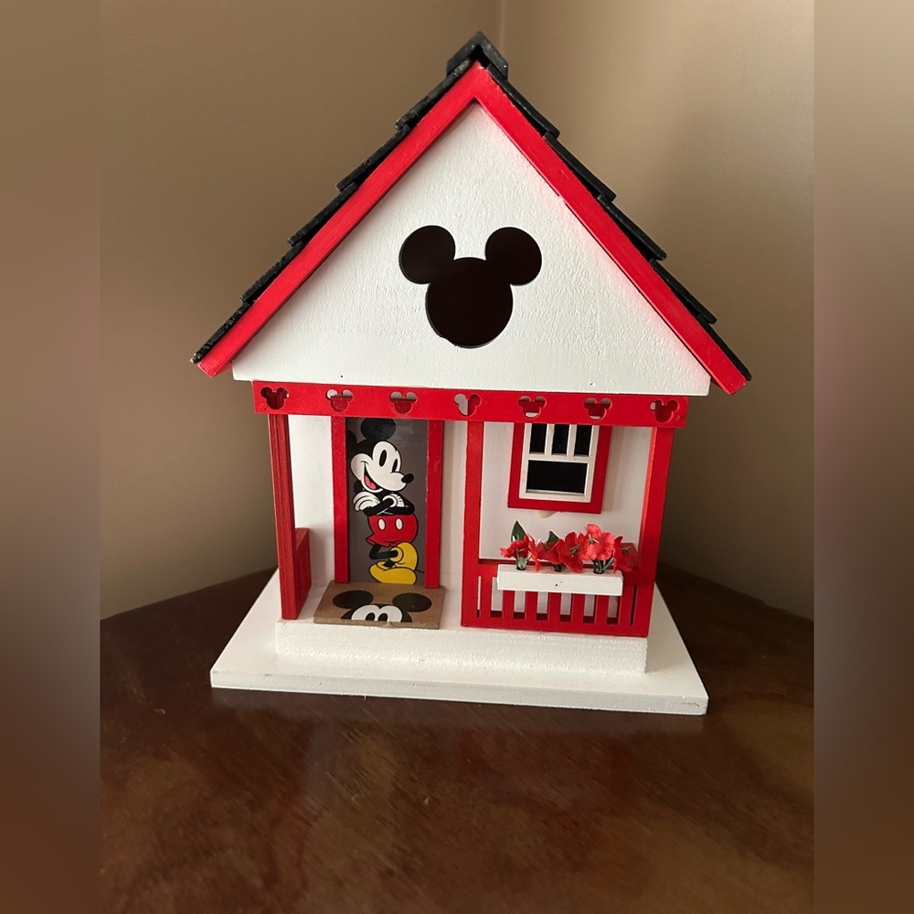 Disney Mickey Mouse Birdhouse